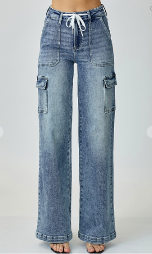 Mid Rise Cargo Style Wide Leg Straight Jeans