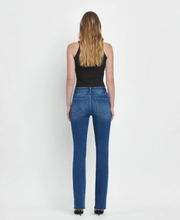 Load image into Gallery viewer, High Rise Slim Bootcut Jeans