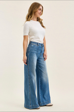 Load image into Gallery viewer, Judy Blue Liza Jeans - Available in SHORT, REGULAR &amp; LONG Inseams