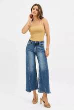 Load image into Gallery viewer, High Rise Crop Wide Leg Jeans