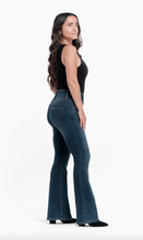 Load image into Gallery viewer, PETITE Shapewear Fit &amp; Lift Flare Jeans