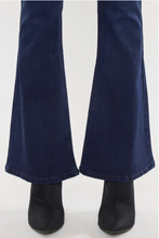 Load image into Gallery viewer, PETITE Mid Rise Flare Jeans