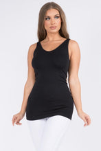 Load image into Gallery viewer, Plus Size Reversible V or U Neckline Seamless Tank