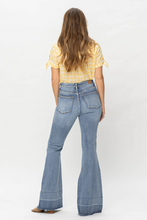 Load image into Gallery viewer, Judy Blue High Waist Tummy Control Release Hem Flare Jeans