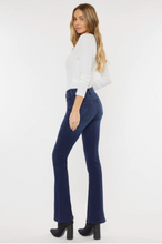 Load image into Gallery viewer, PETITE Mid Rise Flare Jeans