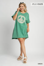 Load image into Gallery viewer, Green - Lace Applique Dress - Plus Size