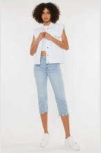 Load image into Gallery viewer, KanCan High Rise Capri Jeans
