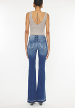 Load image into Gallery viewer, KC9326D Jeans