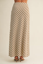 Load image into Gallery viewer, Taupe - Diagonal Striped Knitted Skirt