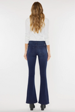 Load image into Gallery viewer, PETITE Mid Rise Flare Jeans
