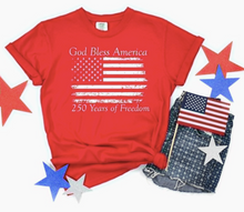 Load image into Gallery viewer, Distressed USA Graphic Tee - Red
