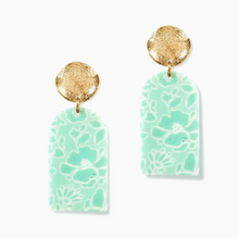 Load image into Gallery viewer, Ocean Breeze Earrings