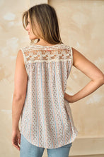 Load image into Gallery viewer, Sleeveless Top with Tassel and Trim