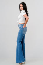 Load image into Gallery viewer, PETITE Distressed Super High Rise 70&#39;s Inspired Flare Jeans