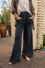 Load image into Gallery viewer, New Navy - Relaxing Robin Wide Leg Pant