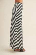 Load image into Gallery viewer, Black - Diagonal Striped Knitted Skirt