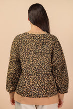 Load image into Gallery viewer, Leopard Printed Knit Casual Top