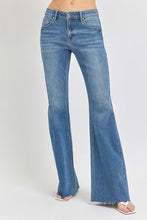 Load image into Gallery viewer, Mid Rise Flare Raw Cut Hem Jeans