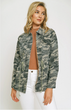 Load image into Gallery viewer, Camo Utility Jacket