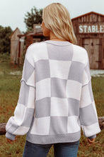 Load image into Gallery viewer, Checkered Sweater - Gray