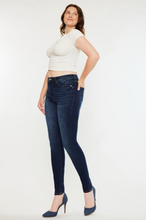 Load image into Gallery viewer, Curvy High Rise Skinny Jeans