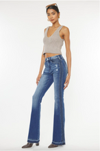 Load image into Gallery viewer, KC9326D Jeans