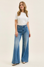 Load image into Gallery viewer, Judy Blue Liza Jeans - Available in SHORT, REGULAR &amp; LONG Inseams
