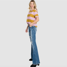 Load image into Gallery viewer, PETITE Mid Rise Stretch Flare Jeans