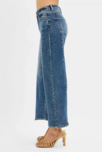 Load image into Gallery viewer, High Rise Crop Wide Leg Jeans