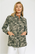 Load image into Gallery viewer, Camo Utility Jacket