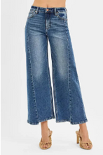 Load image into Gallery viewer, High Rise Crop Wide Leg Jeans