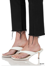 Load image into Gallery viewer, Zenana Black Cropped Skinny Jeans