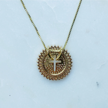 Load image into Gallery viewer, Shine Circle Cross Necklace