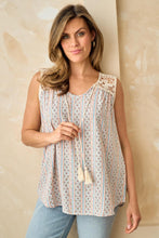 Load image into Gallery viewer, Sleeveless Top with Tassel and Trim