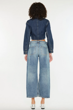 Load image into Gallery viewer, Mid Rise Loose Barrel Fit Jeans