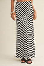 Load image into Gallery viewer, Black - Diagonal Striped Knitted Skirt