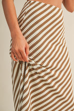 Load image into Gallery viewer, Taupe - Diagonal Striped Knitted Skirt