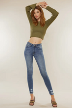 Load image into Gallery viewer, KanCan Hailey High Rise Super Skinny Jeans
